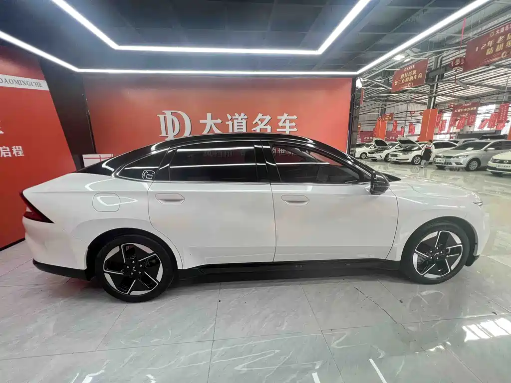 Wuling Xingguang — миниатюра 6