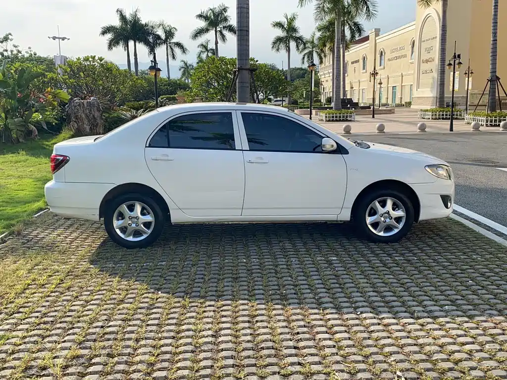 Toyota Corolla — миниатюра 11
