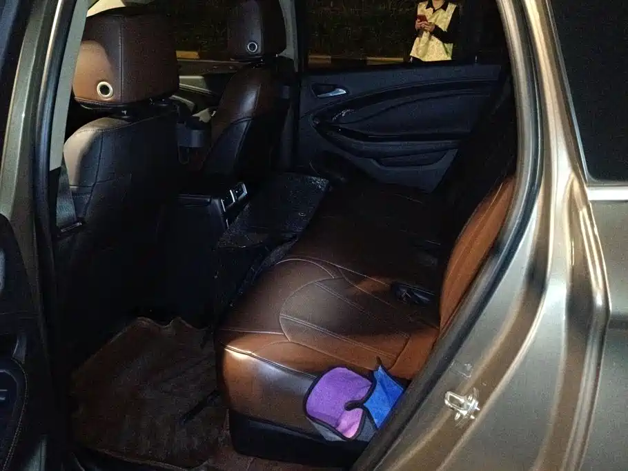 Buick Envision Plus — миниатюра 10