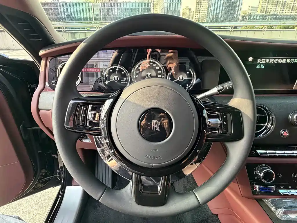 Rolls-Royce Ghost — миниатюра 6