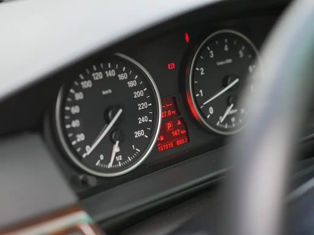 BMW 5 Series — миниатюра 23