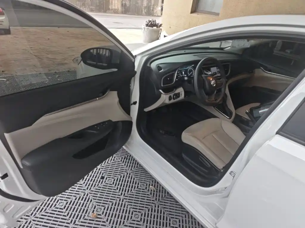 Buick Excelle — миниатюра 16