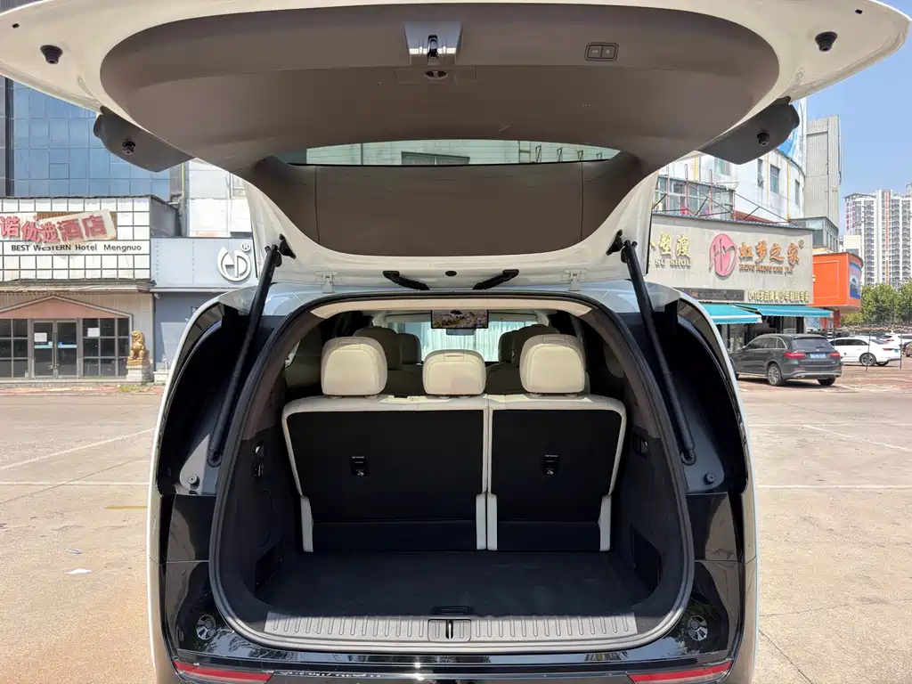 Li Auto Li MEGA — миниатюра 16