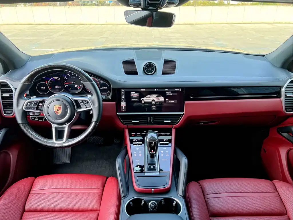 PORSCHE CAYENNE