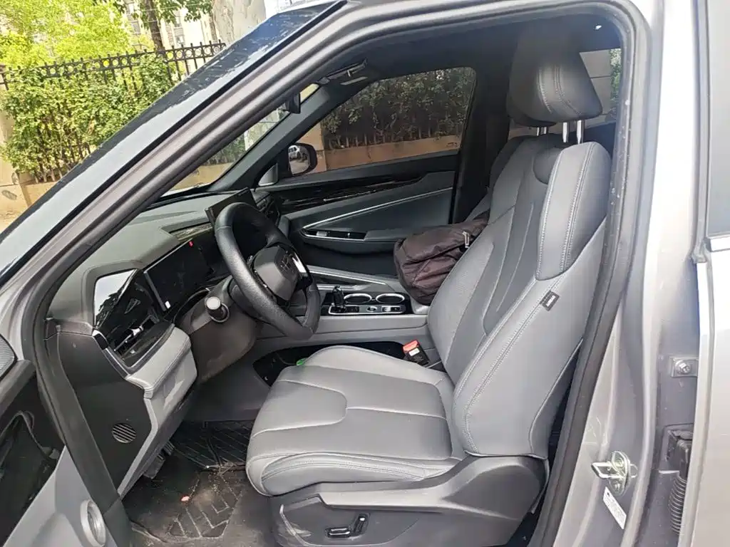 Geely Boyue — миниатюра 15