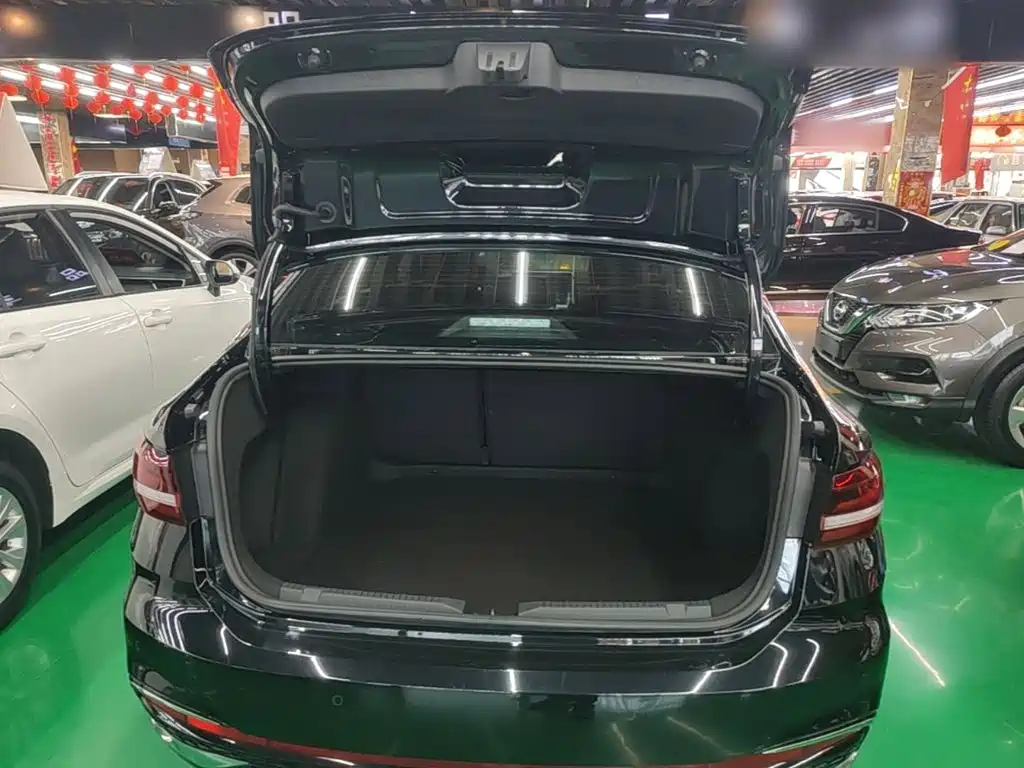 Volkswagen Lavida — миниатюра 19