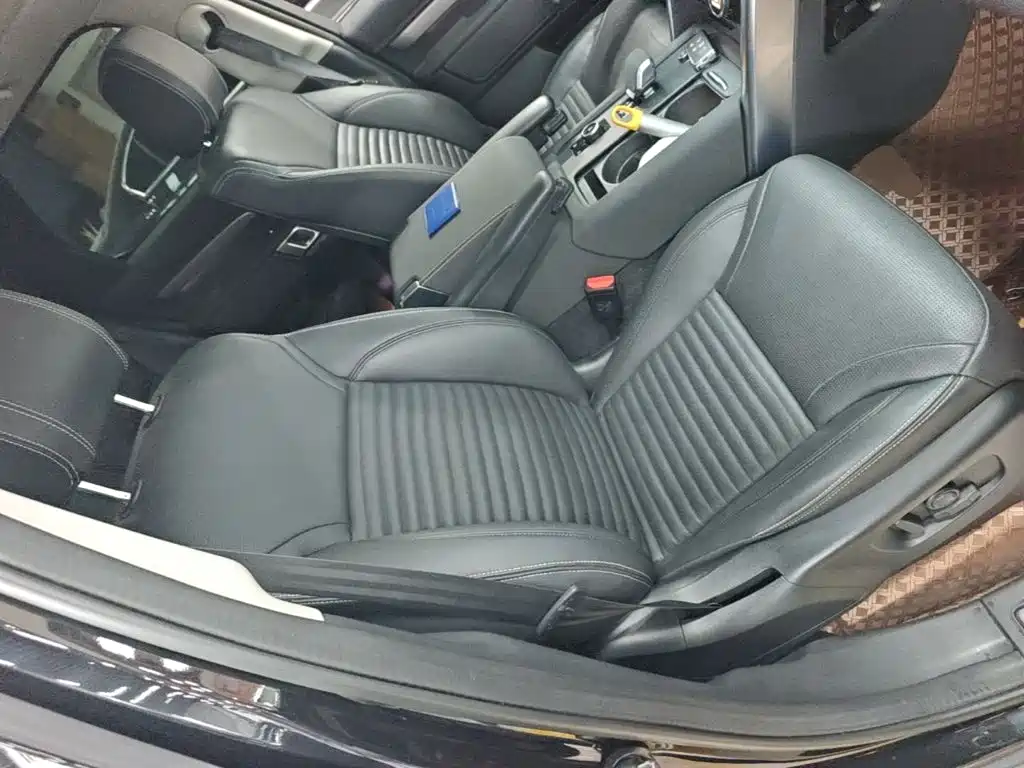 Land Rover Discovery — миниатюра 25