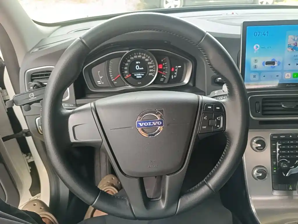 Volvo S60 — миниатюра 11