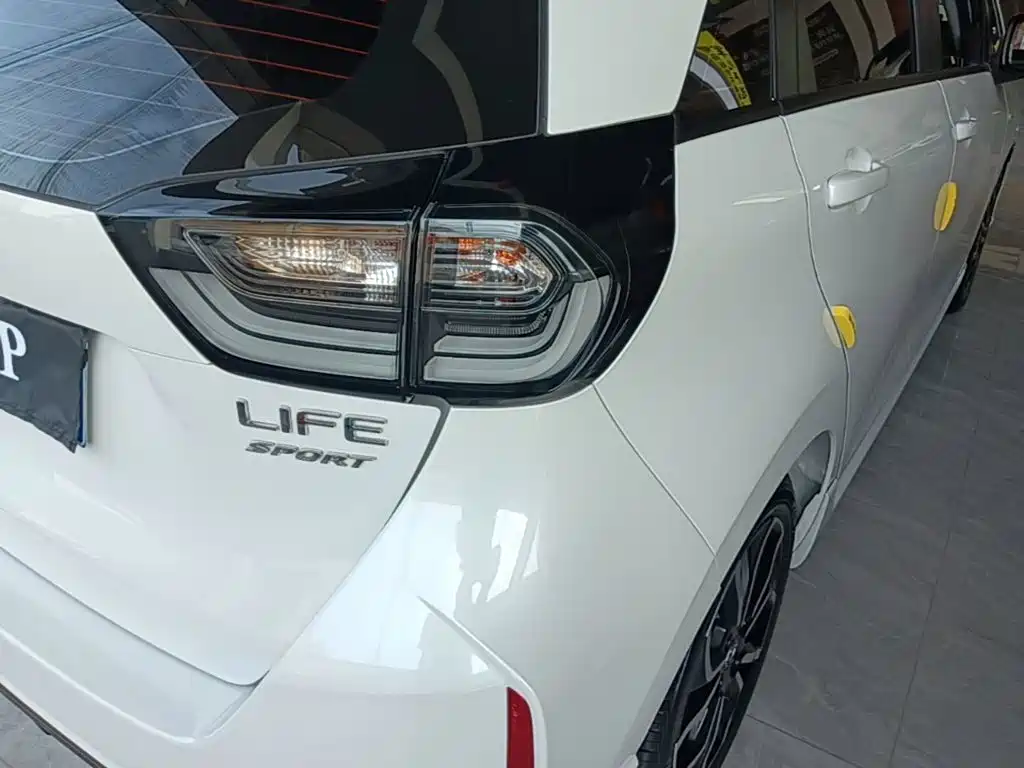 Honda Life — миниатюра 8
