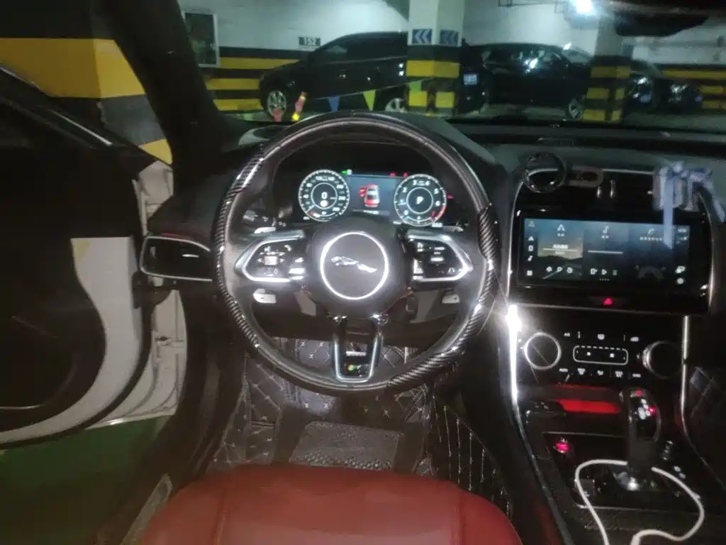 Jaguar XEL — миниатюра 6