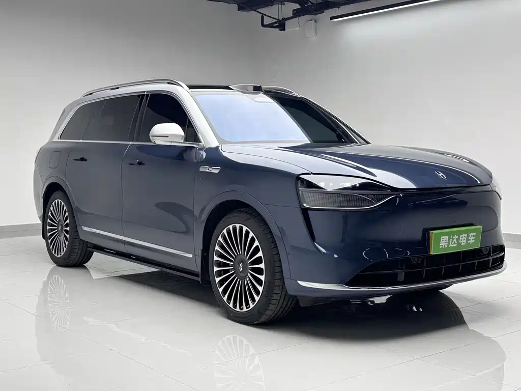 AITO ASK THE WORLD M9