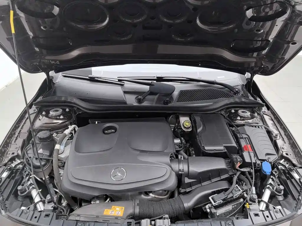 Mercedes-Benz GLA — миниатюра 6
