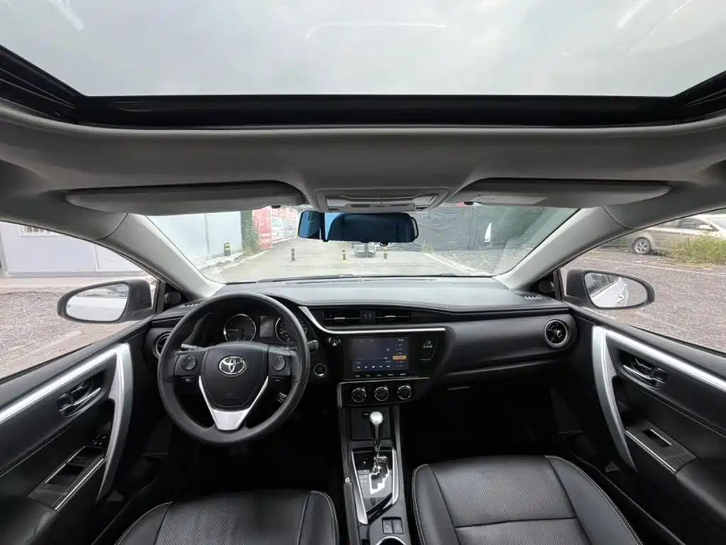 Toyota Corolla — миниатюра 13