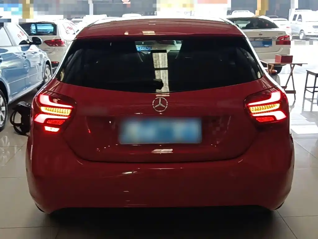 Mercedes-Benz A-Class (Import) — миниатюра 6