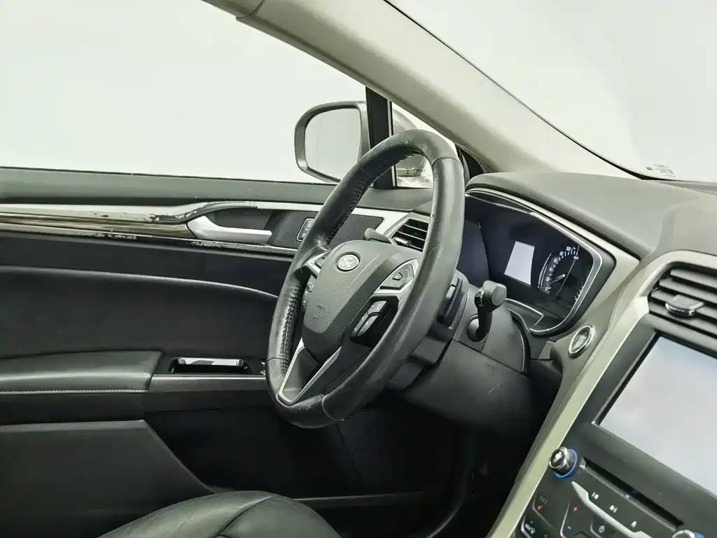 Ford Mondeo — миниатюра 22