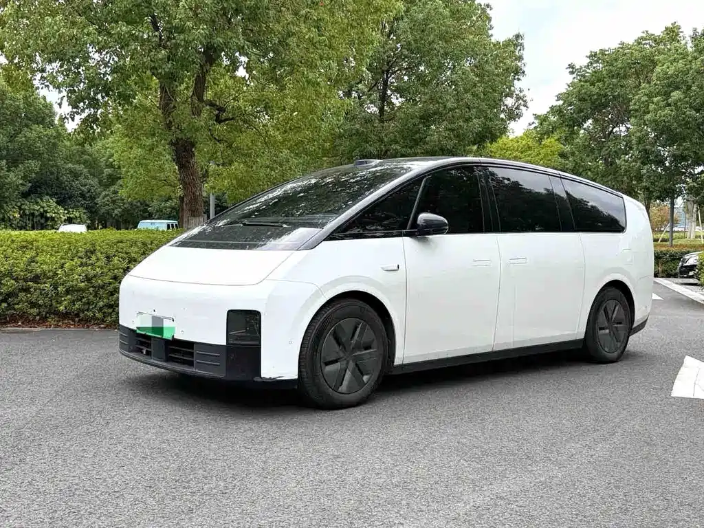 Li Auto MEGA
