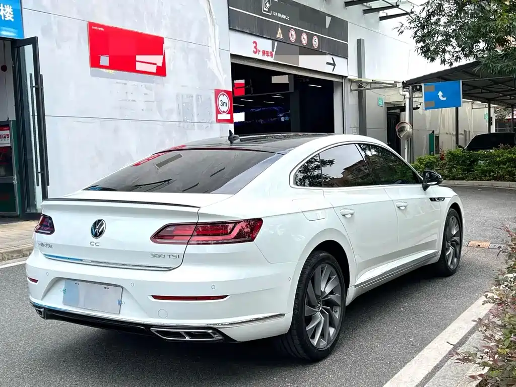 Volkswagen CC — миниатюра 11