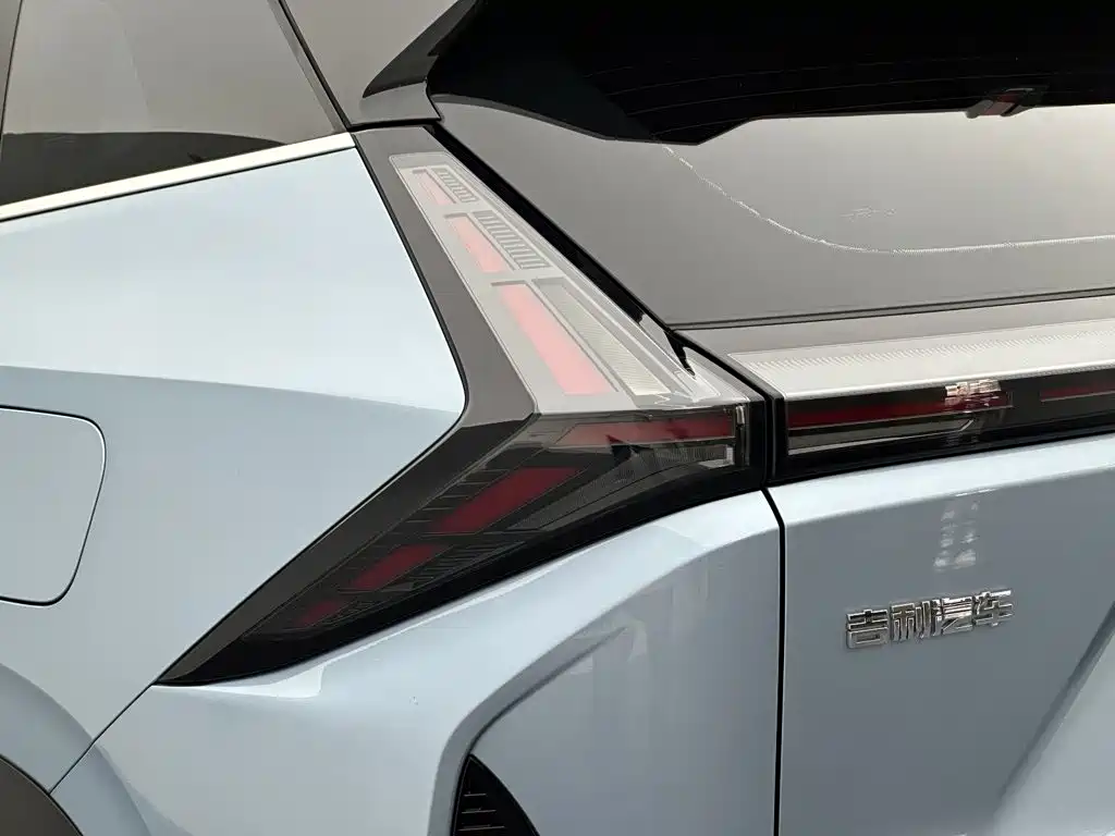 Geely Boyue — миниатюра 30