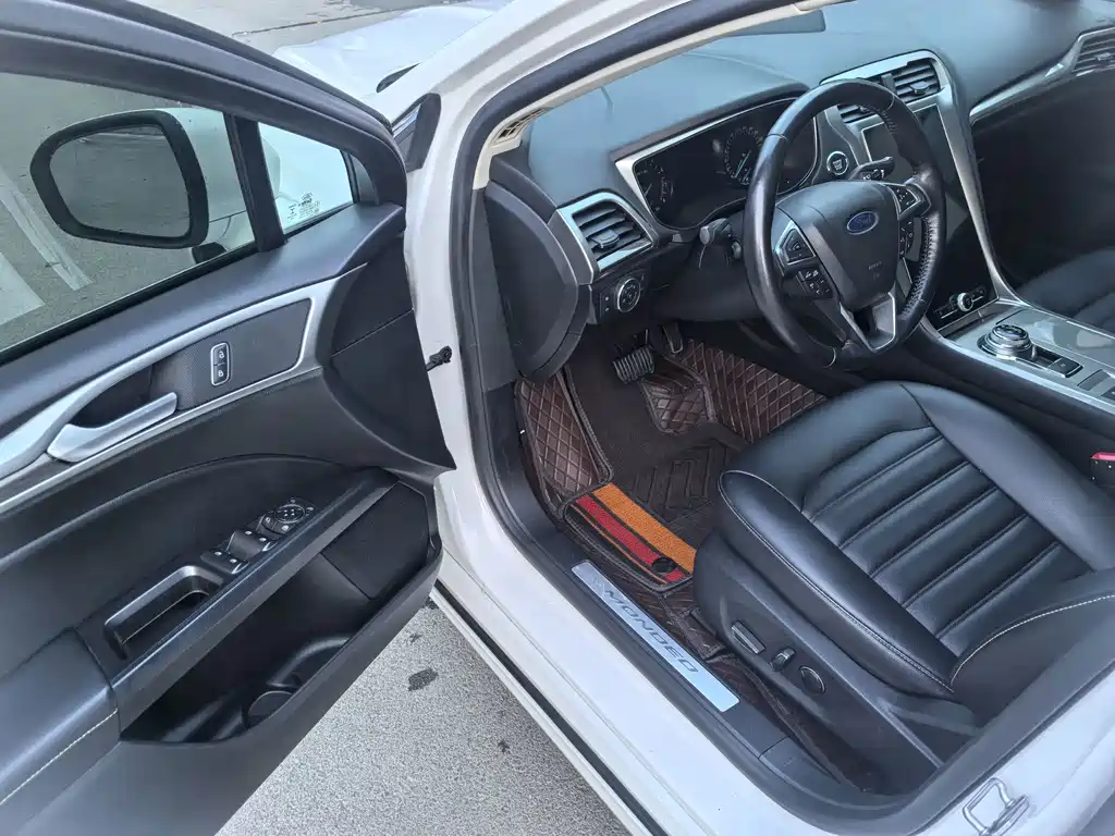 Ford Mondeo — миниатюра 8
