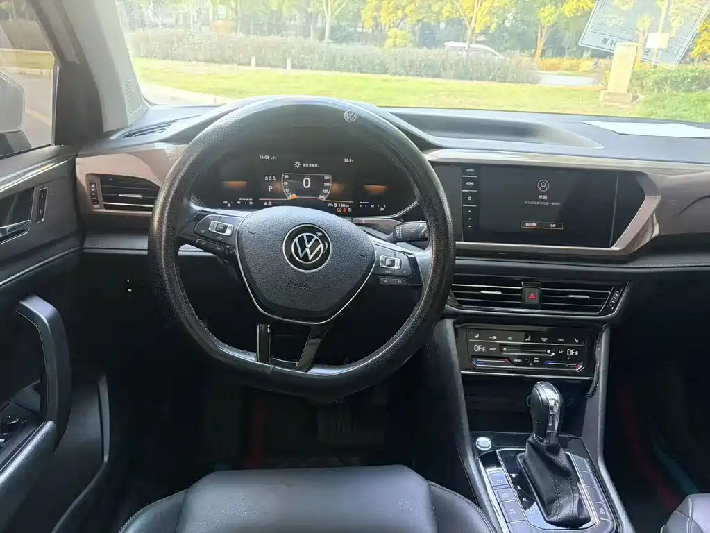 Volkswagen Tharu — миниатюра 8