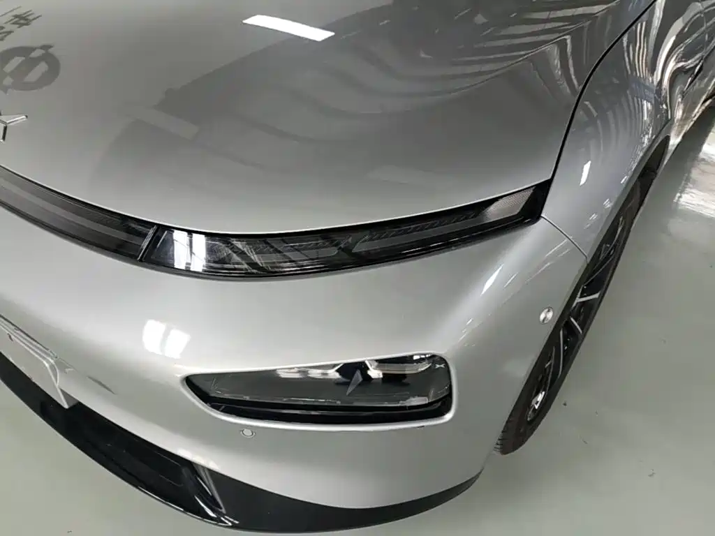 XPeng P7 — миниатюра 24
