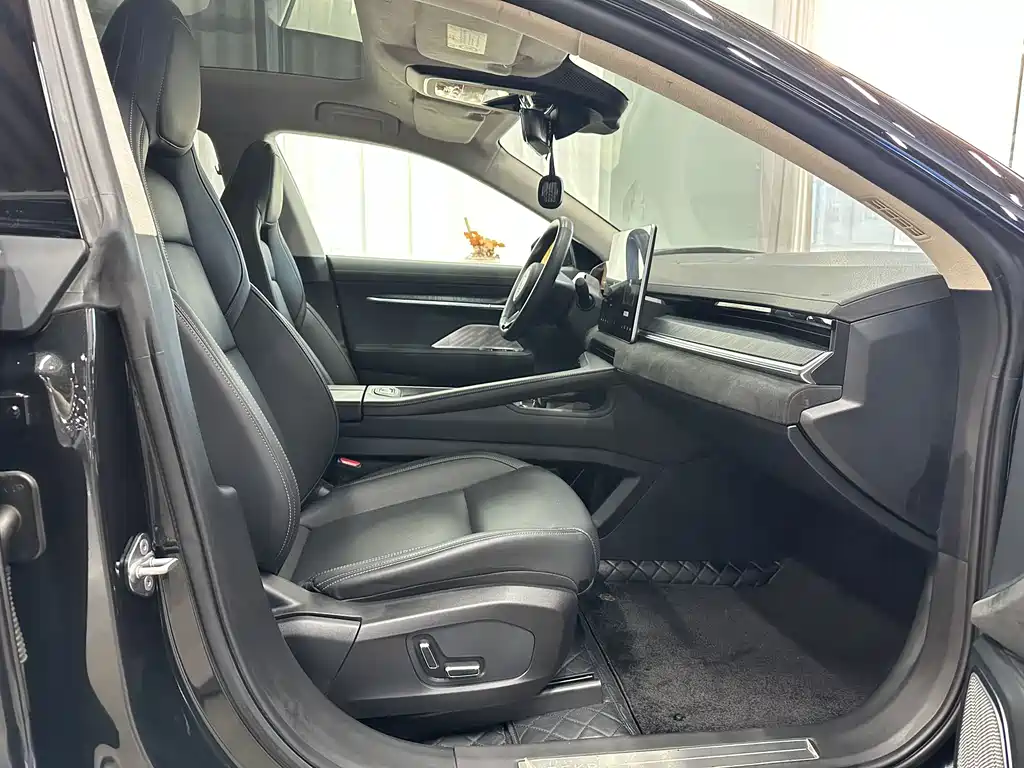 ZEEKR EXTREME KRYPTON 001