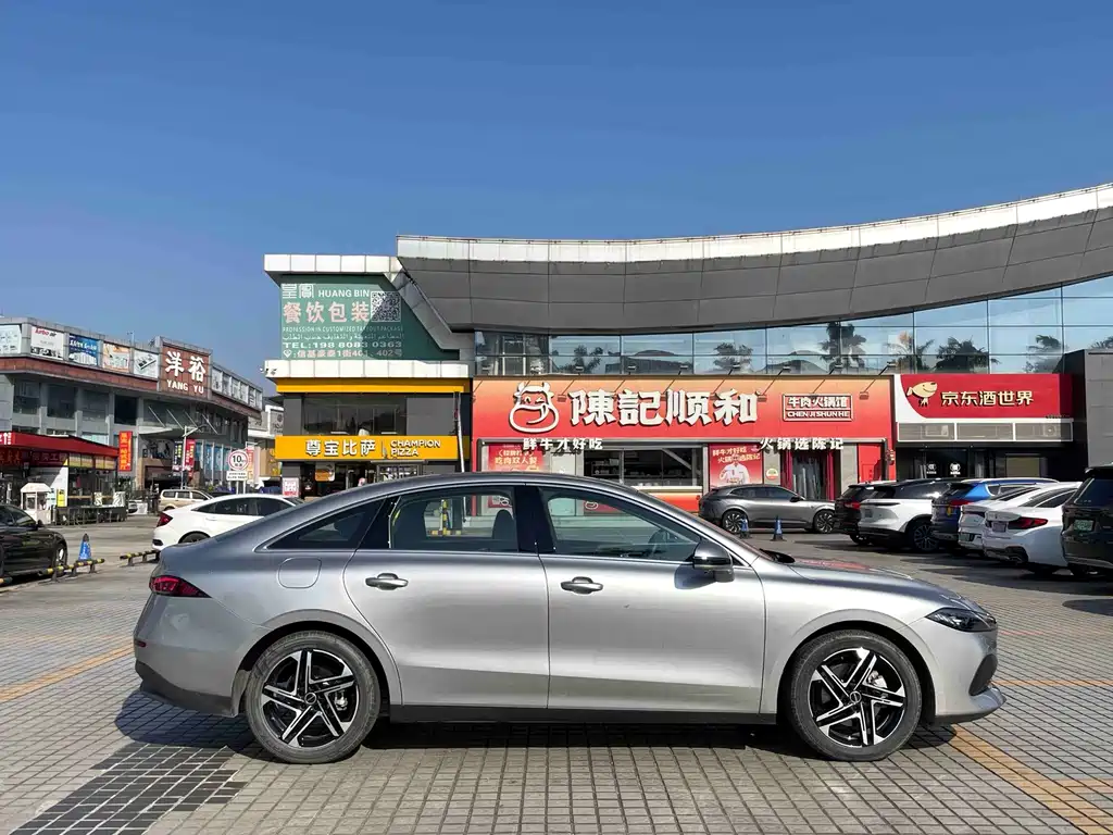 Roewe D7 — миниатюра 5