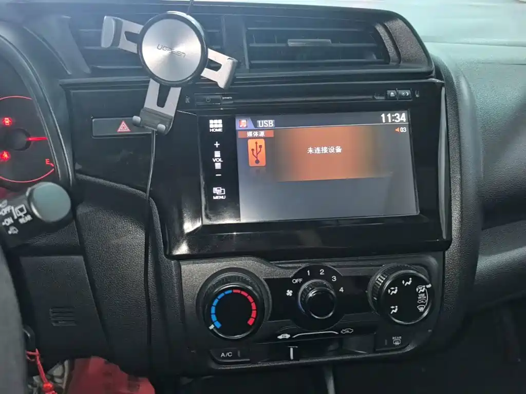 Honda Fit — миниатюра 13