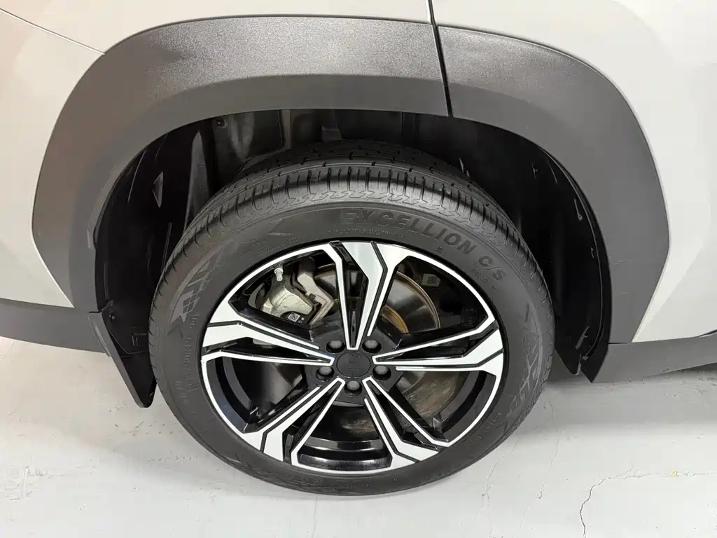 GEELY GALAXY GALAXY L7