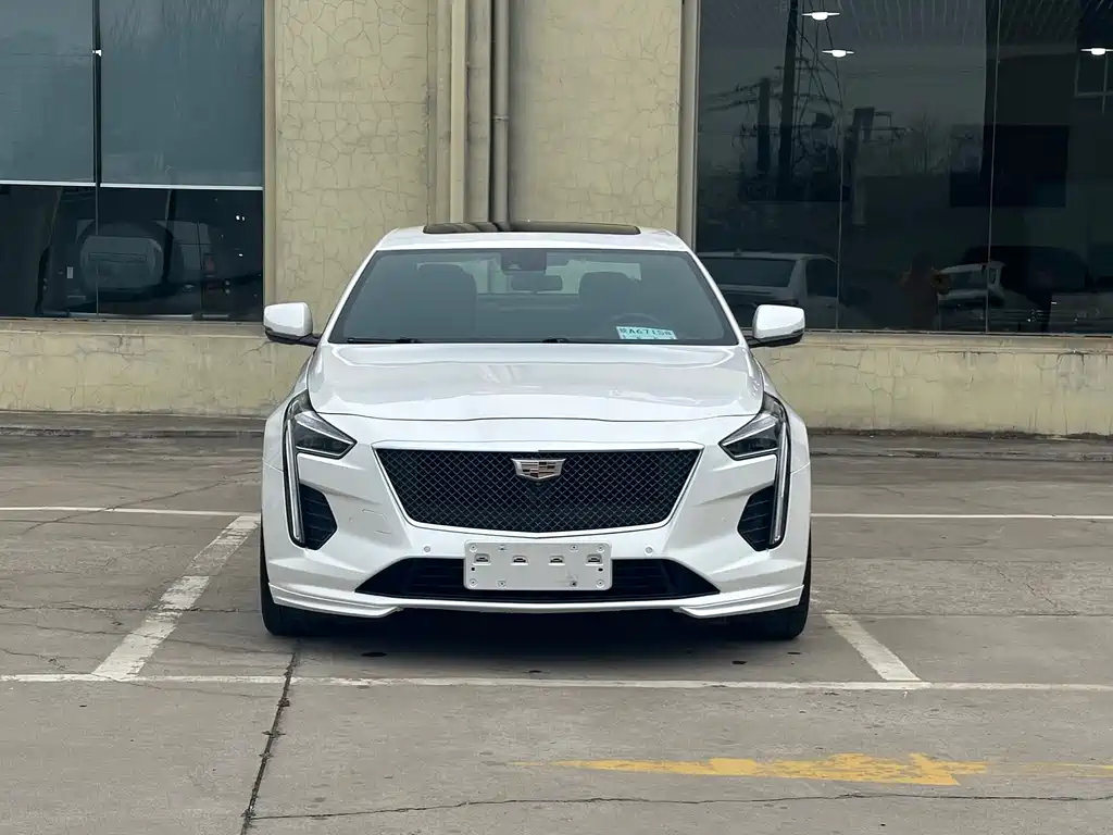 CADILLAC CT6
