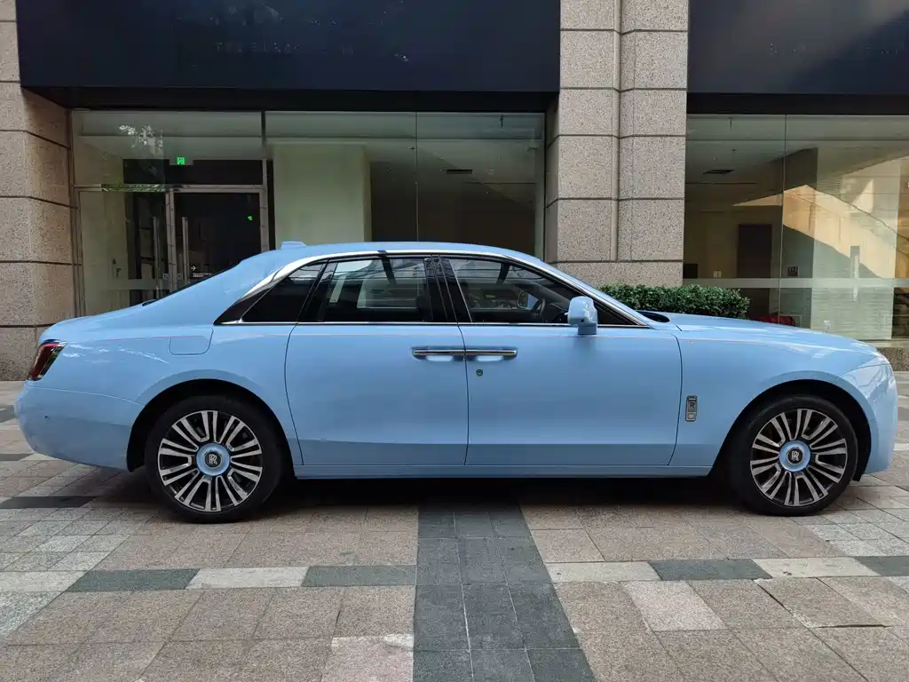 Rolls-Royce Ghost — миниатюра 3
