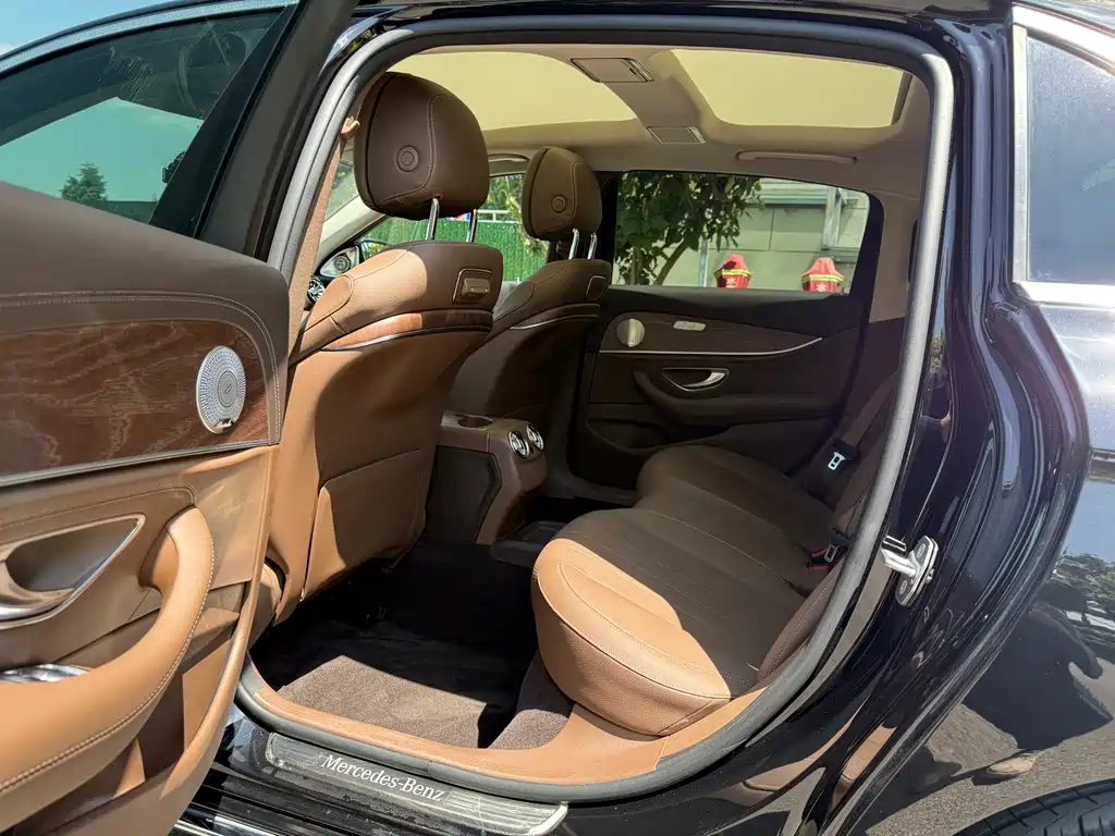Mercedes-Benz E-Class E 2020 E 300 L Fashion