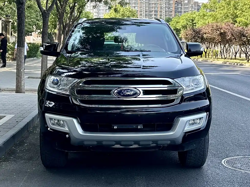 Ford Everest 2016 2.0T AT Luxury