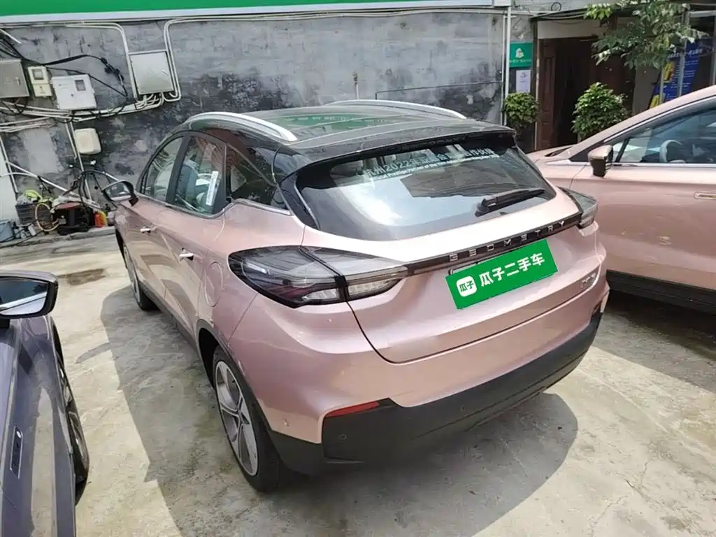 Geely M6 2022 580