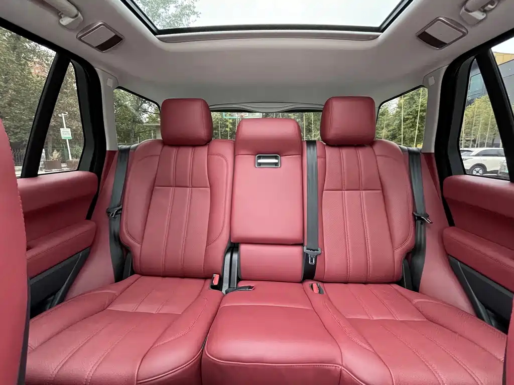 Land Rover Range Rover — миниатюра 18