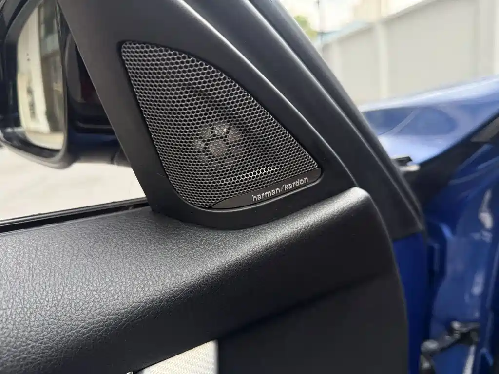 BMW 3 Series — миниатюра 12