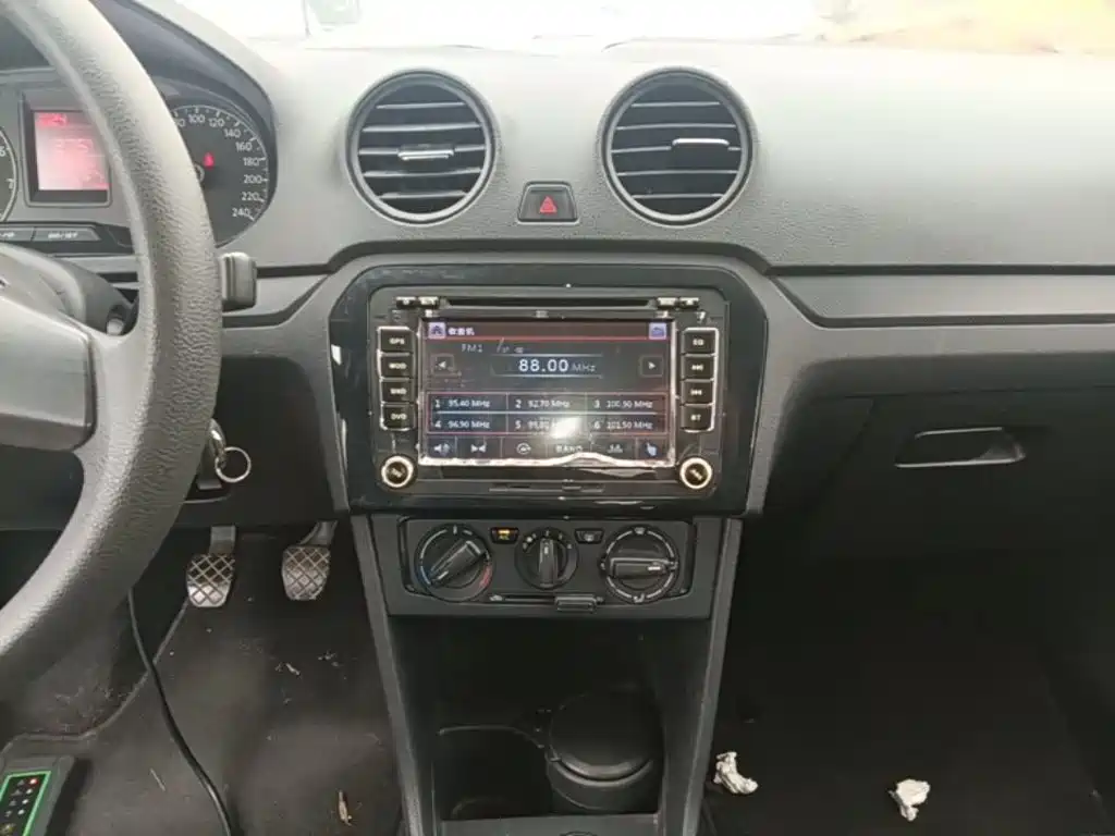 Volkswagen Jetta — миниатюра 13