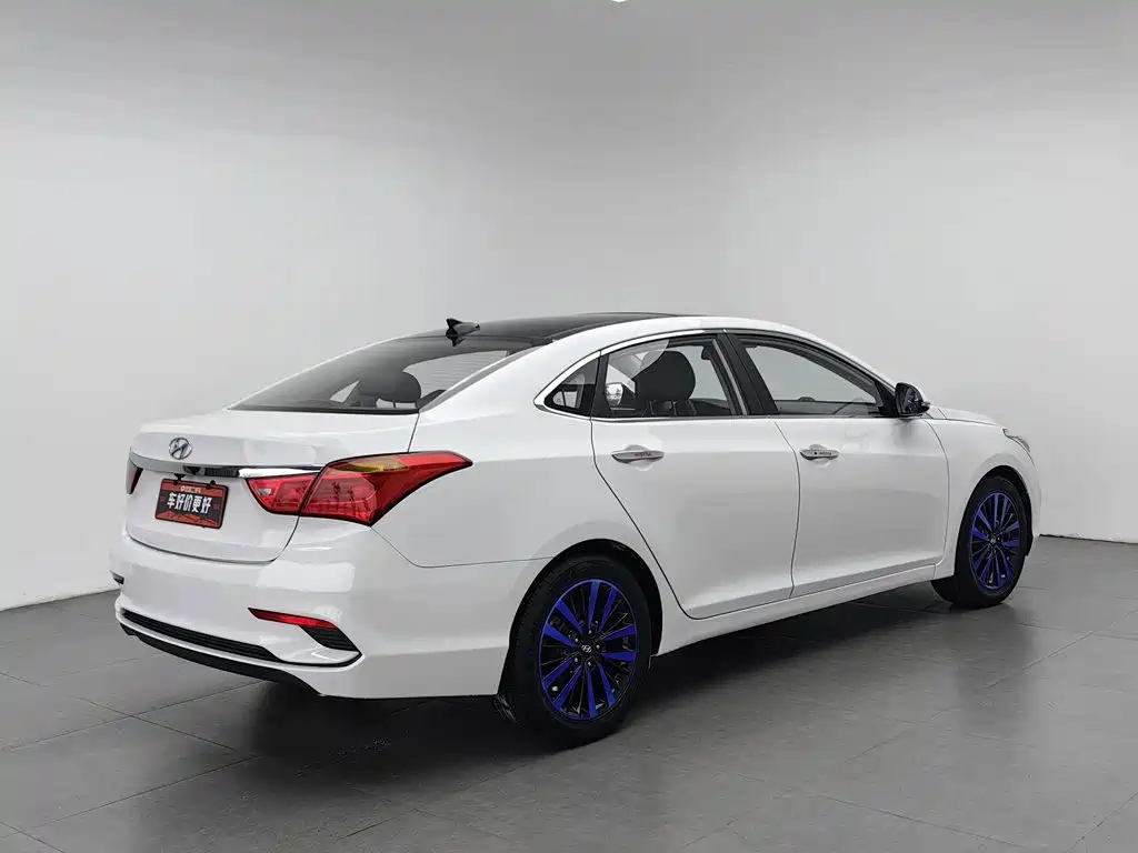 Hyundai Mistra — миниатюра 2