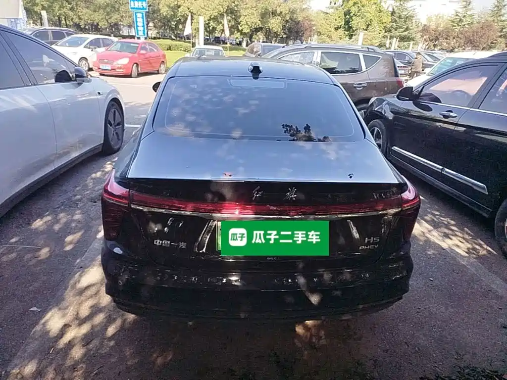 Hongqi Hongqi H5 PHEV — миниатюра 6