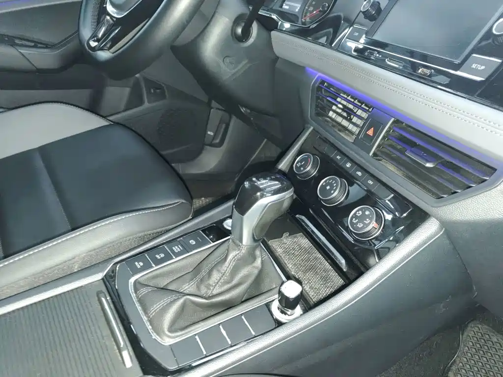 Volkswagen Sagitar — миниатюра 11