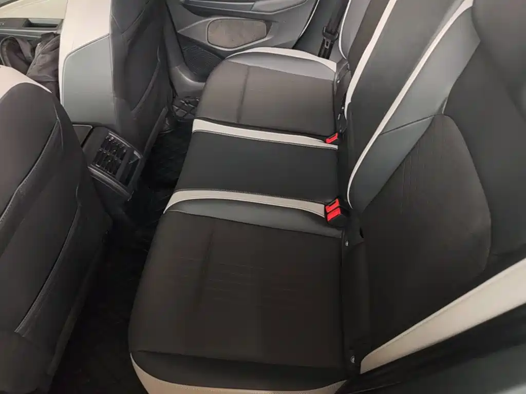 Volkswagen Golf — миниатюра 17