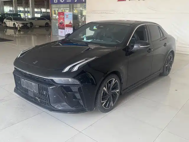 2023 Lynk & Co 03