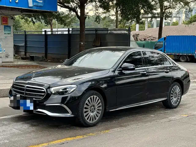 MERCEDES BENZ E CLASS
