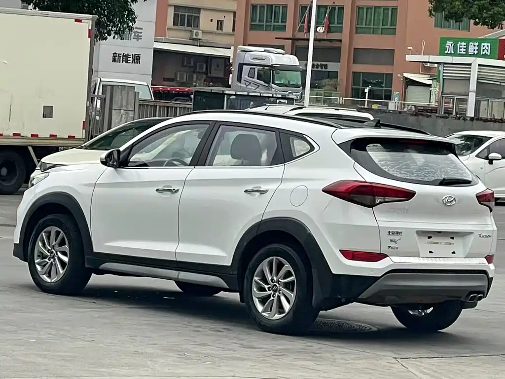Hyundai Tucson - фото 6