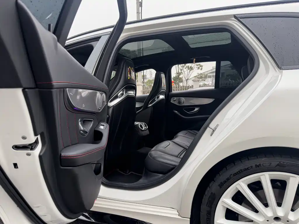 MERCEDES-BENZ C CLASS AMG