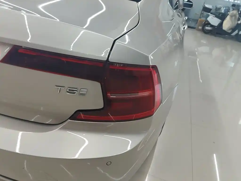 Volvo S90 — миниатюра 8