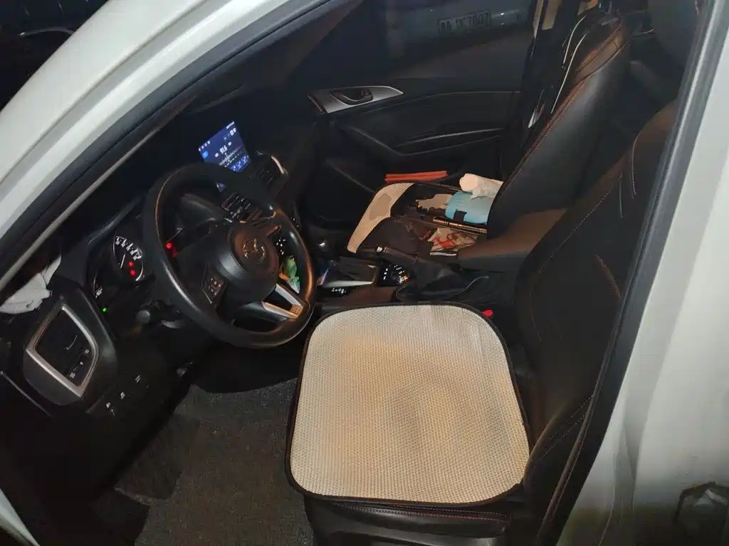 Mazda 3 Axela — миниатюра 11