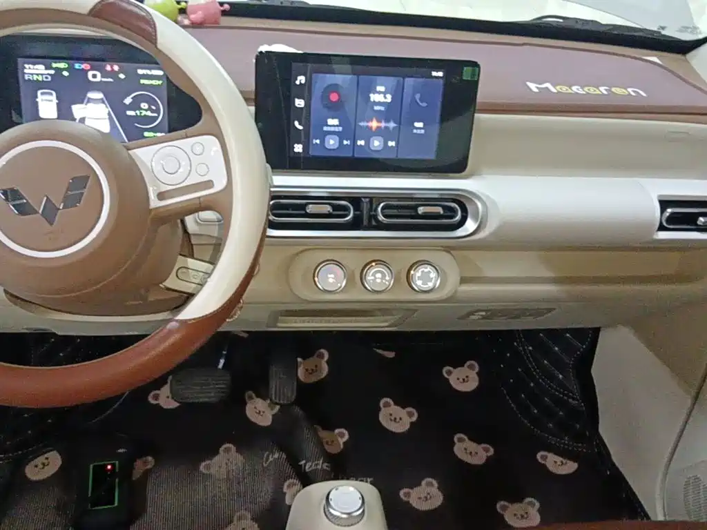 Wuling MINIEV — миниатюра 13