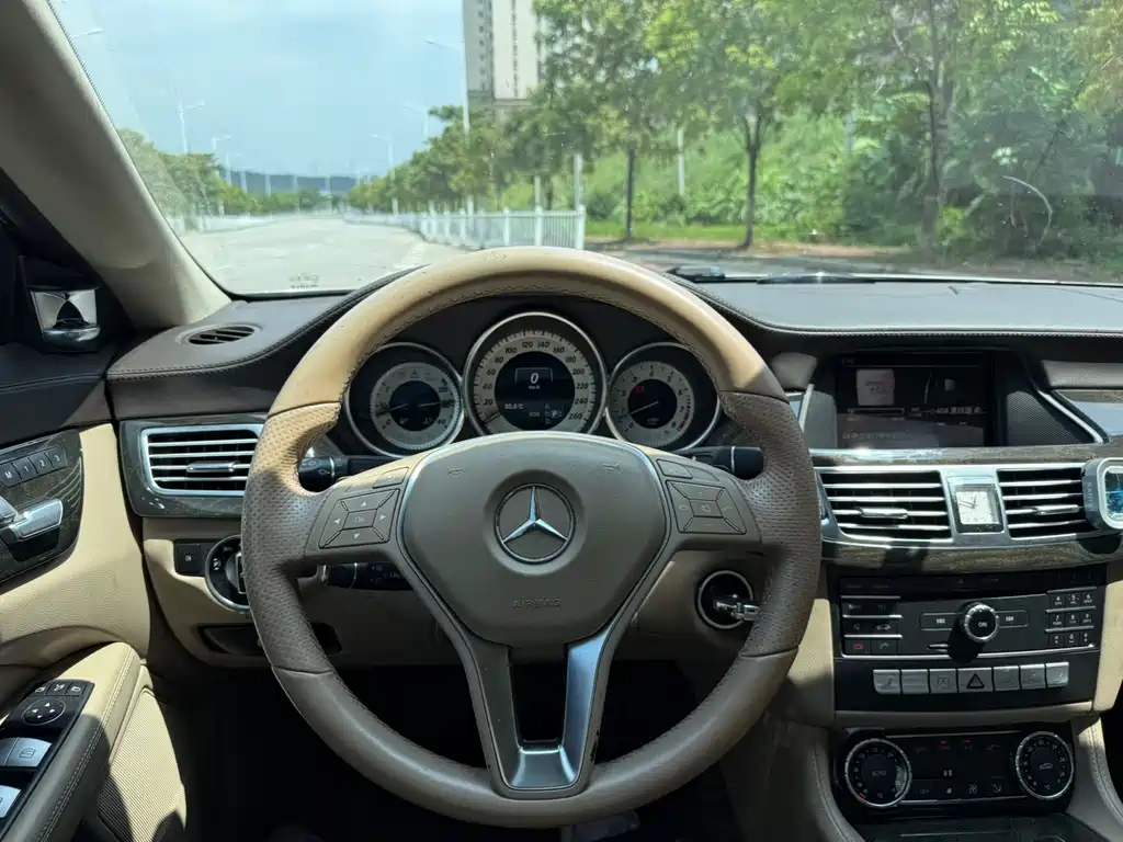 Mercedes-Benz CLS — миниатюра 5