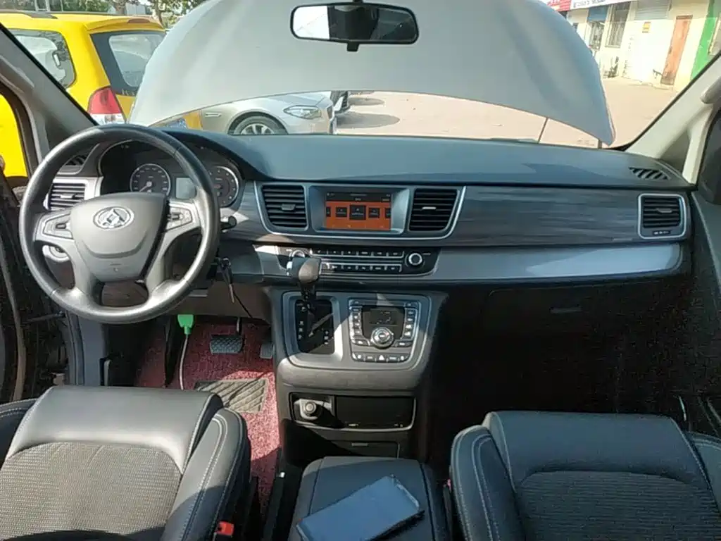 MAXUS G10 — миниатюра 10
